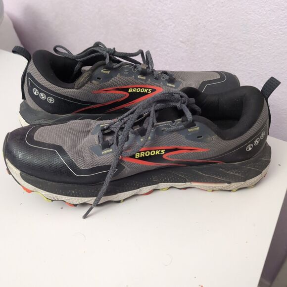 Brooks Cascadia 18 GTX shoe Men\'s Size 13 D (Medium) Trail Running Shoes main image 10